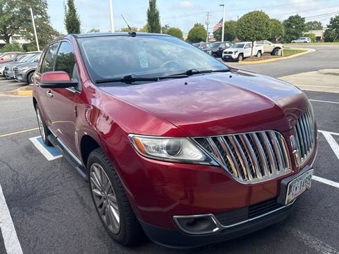 Used 2013 Lincoln MKX FWD image 9