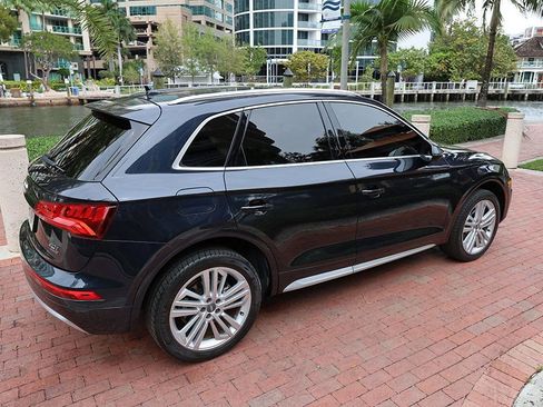 Used 2018 Audi Q5 2.0T Premium Plus w/ Premium Plus Package image 26