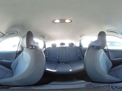 Used 2025 Kia K4 LXS image 42