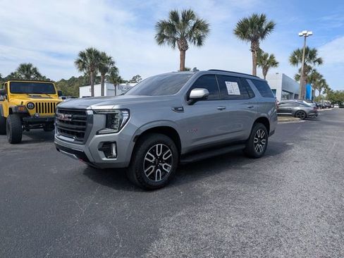 Used 2024 GMC Yukon AT4 w/ Technology Package AWD/4WD image 7