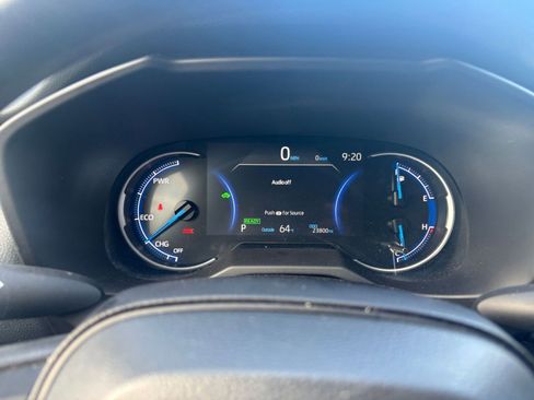 Used 2025 Toyota RAV4 LE image 38