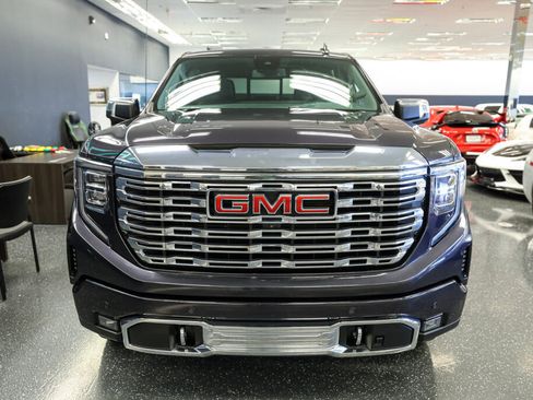 Used 2022 GMC Sierra 1500 Denali image 3
