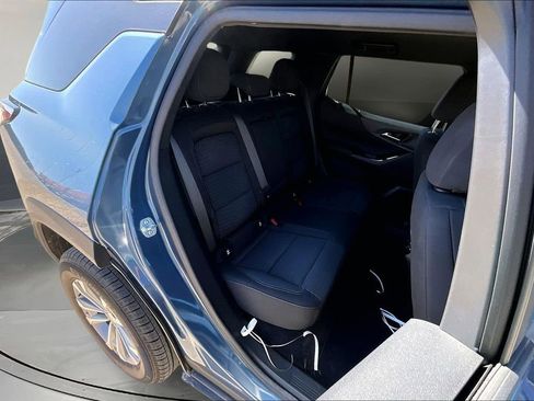 Used 2025 Chevrolet Equinox LT image 24