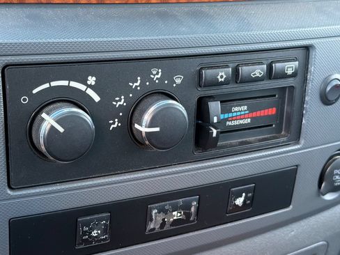 Used 2007 Dodge Ram 3500 Truck Laramie w/ Protection Group AWD/4WD image 19