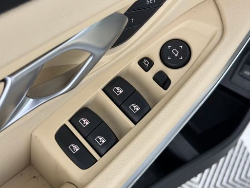 Certified 2024 BMW 330i Sedan w/ Premium Package image 22