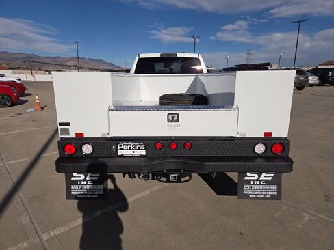 New 2026 RAM 3500 Tradesman w/ Chrome Appearance Group AWD/4WD image 6
