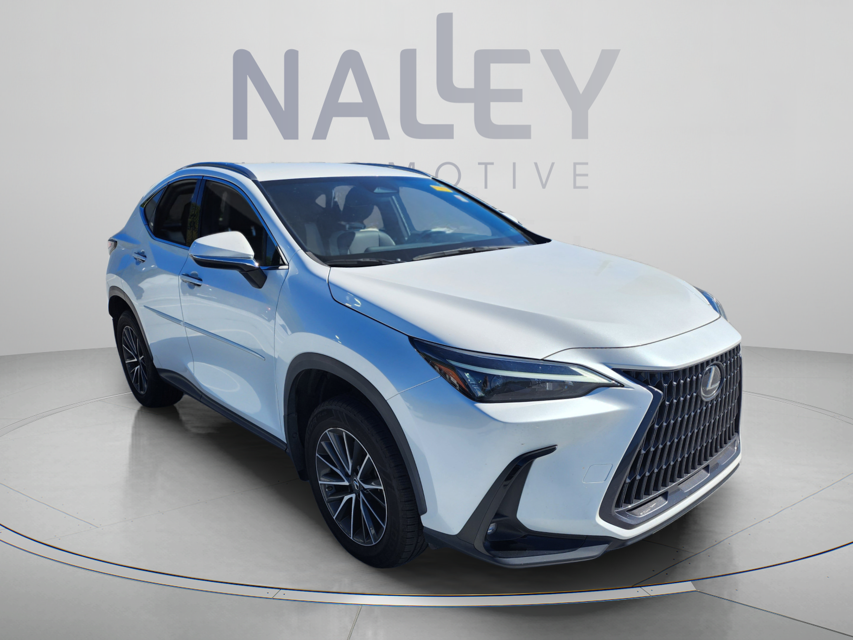 Used 2023 Lexus NX 250 FWD w/ Towing Package (2000 Lbs) image 6