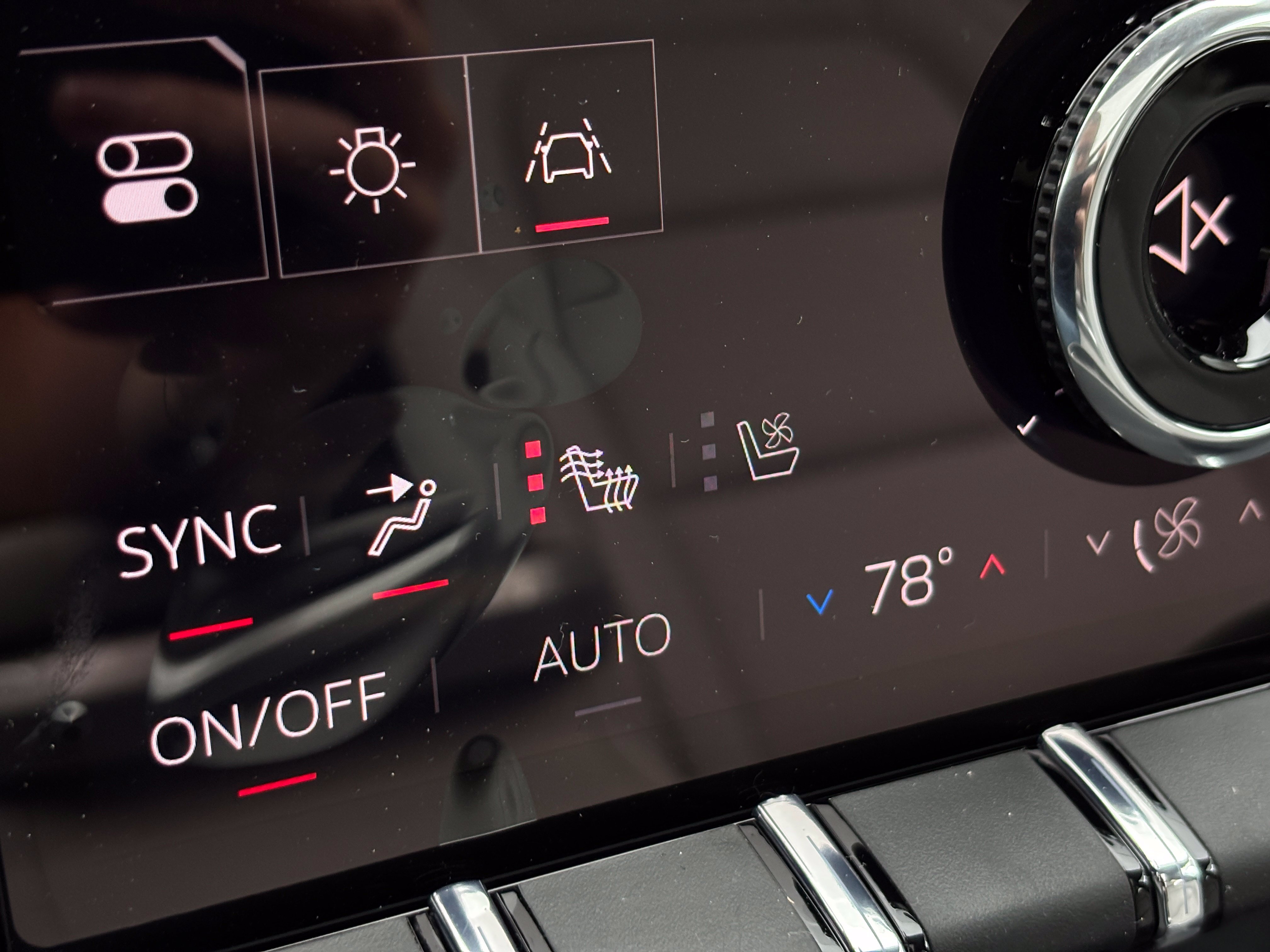 New 2027 GMC Terrain Denali w/ LPO, Floor Liner Package AWD/4WD image 6