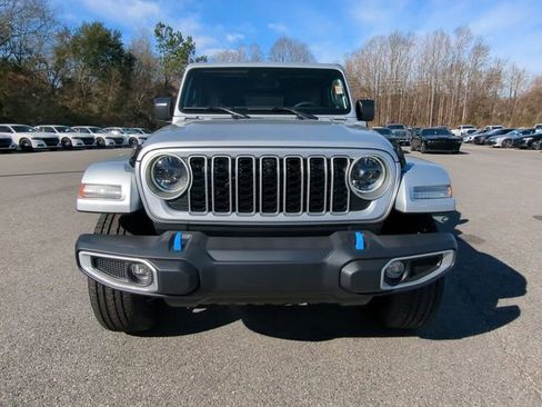 New 2024 Jeep Wrangler Unlimited Sahara w/ Technology Group AWD/4WD image 9