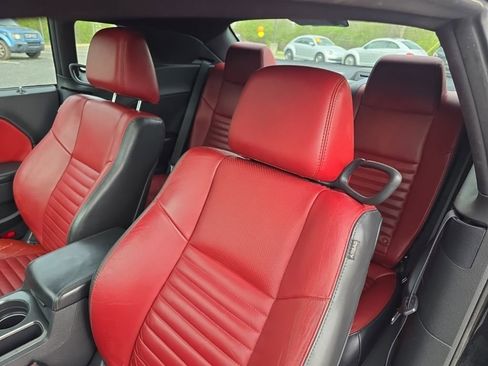 Used 2014 Dodge Challenger SXT Plus image 14