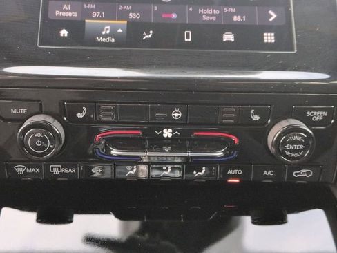 New 2026 Jeep Grand Cherokee Laredo X image 21