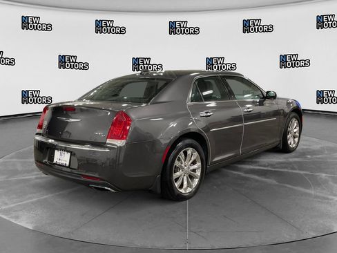 Used 2017 Chrysler 300 C w/ Safetytec Plus Group AWD/4WD image 5
