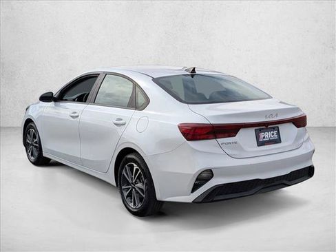 Used 2024 Kia Forte LXS image 7