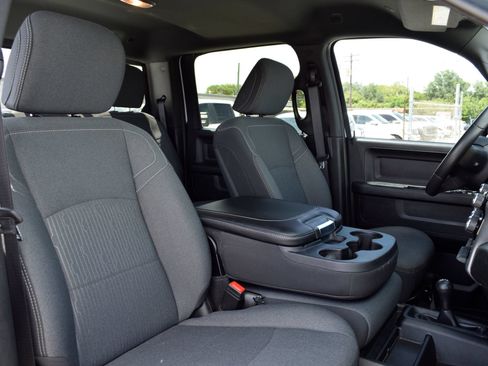 Used 2024 RAM 3500 Tradesman w/ Convenience Group AWD/4WD image 22