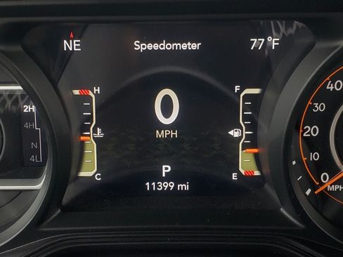 Used 2025 Jeep Wrangler Unlimited Sport AWD/4WD image 12