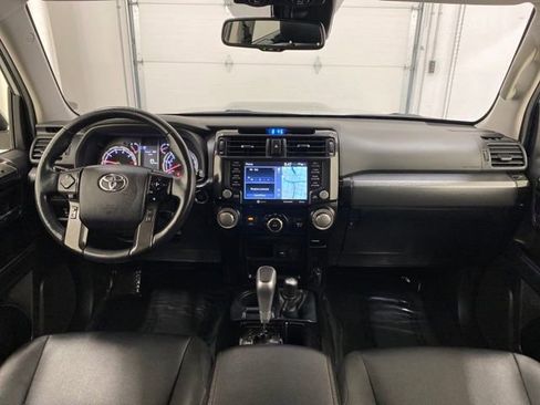 Used 2024 Toyota 4Runner TRD Off-Road Premium image 32