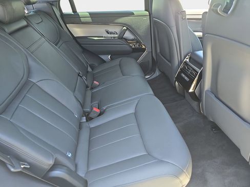 Certified 2025 Land Rover Range Rover Sport SE AWD/4WD image 11