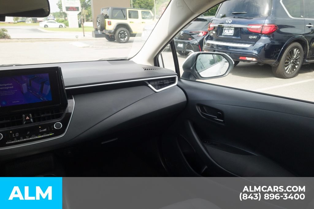 Used 2024 Toyota Corolla LE FWD image 18
