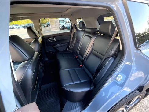 Used 2021 Nissan Rogue SL AWD/4WD image 15
