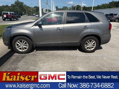Used 2015 Kia Sorento LX FWD image 1