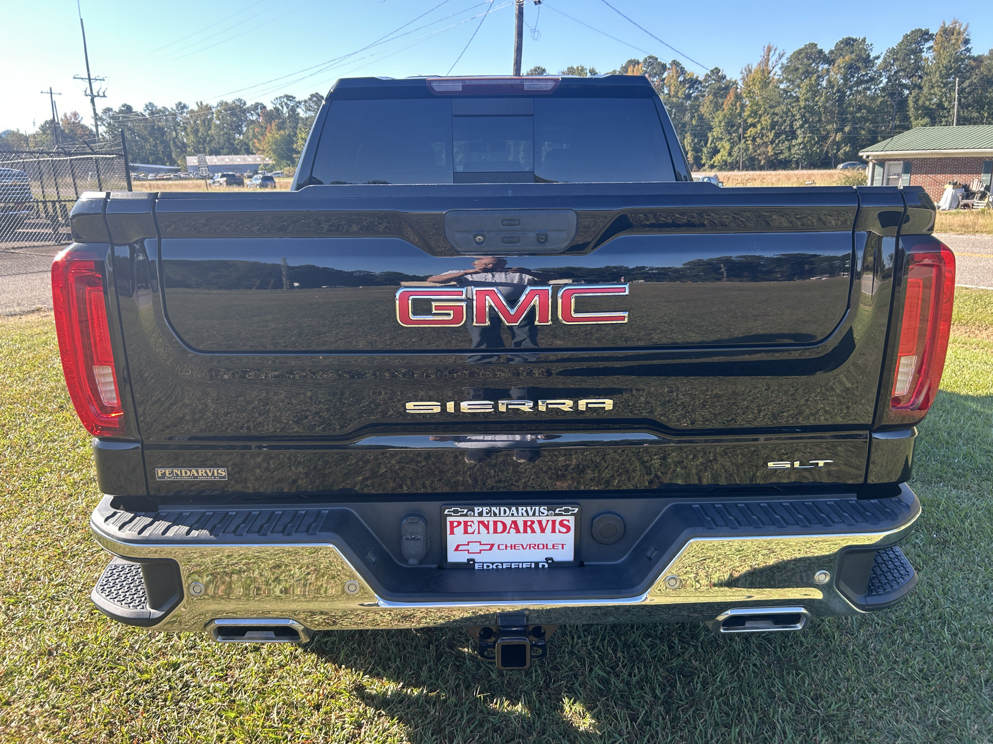 Used 2020 GMC Sierra 1500 SLT w/ SLT Premium Plus Package AWD/4WD image 11