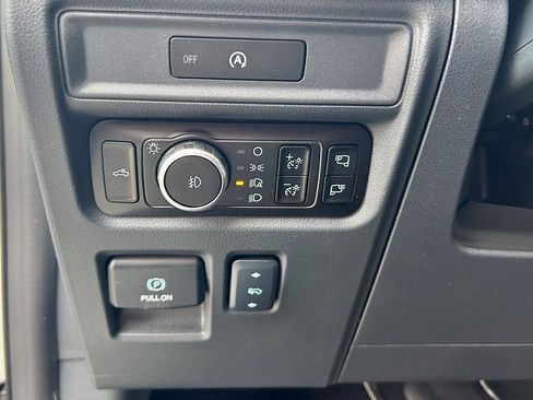 New 2025 Ford F150 Lariat w/ Equipment Group 502A High image 10