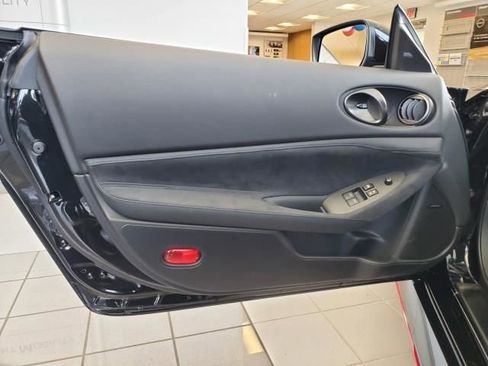 New 2024 Nissan Z NISMO w/ Floor Mat Package image 8