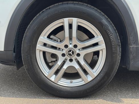Used 2021 Mercedes-Benz GLB 250 4MATIC image 12