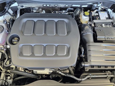 New 2025 Volkswagen Tiguan SE image 20