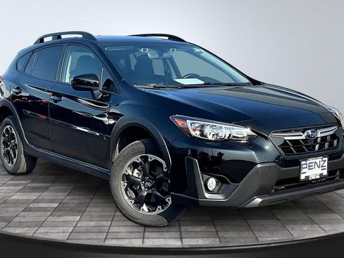 Used 2021 Subaru Crosstrek 2.0i Premium w/ Moonroof Package AWD/4WD image 3