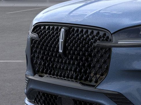 New 2026 Lincoln Aviator Reserve w/ Jet Appearance Package image 17