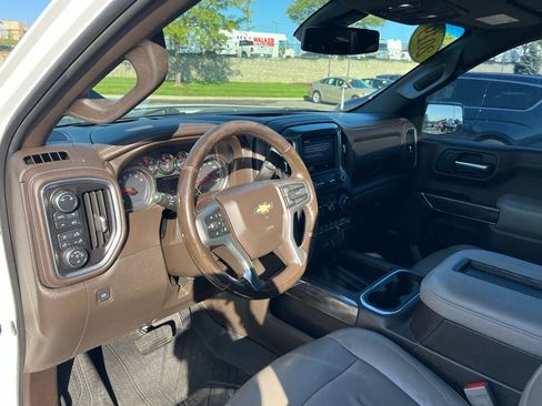 Used 2019 Chevrolet Silverado 1500 LTZ w/ LTZ Premium Package image 17