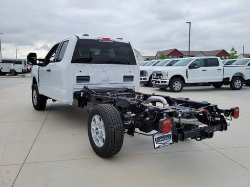 New 2025 Ford F250 XL image 5