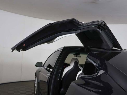 Used 2017 Tesla Model X 100D image 21