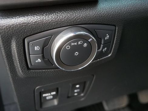 Used 2020 Ford F150 XLT w/ Equipment Group 302A Luxury AWD/4WD image 19
