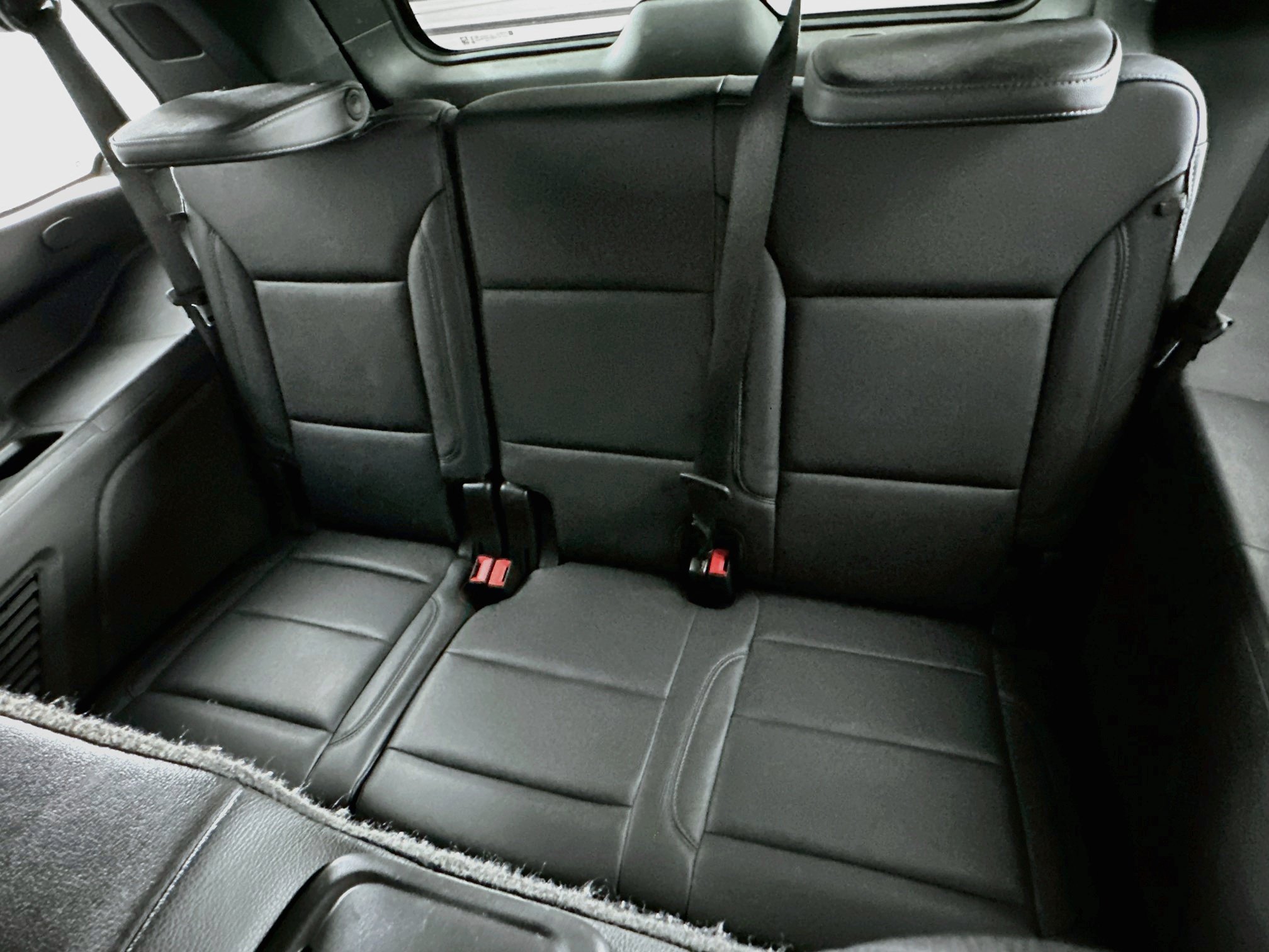 Used 2024 Chevrolet Tahoe LT w/ Luxury Package RWD image 29