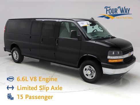Used 2025 Chevrolet Express 3500 LT w/ LT Preferred Equipment Group RWD image 1