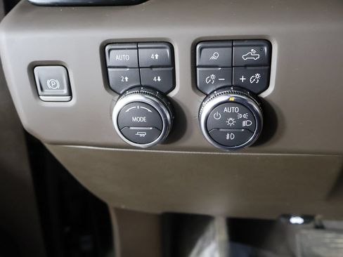 Used 2023 GMC Sierra 1500 Denali w/ Denali Reserve Package AWD/4WD image 42