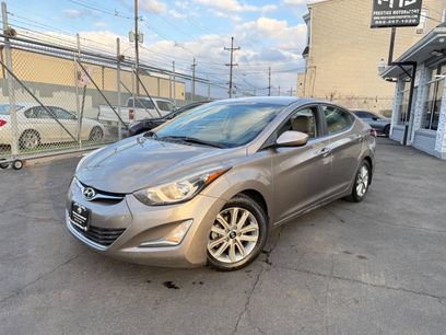 Used 2015 Hyundai Elantra SE w/ Option Group 02
