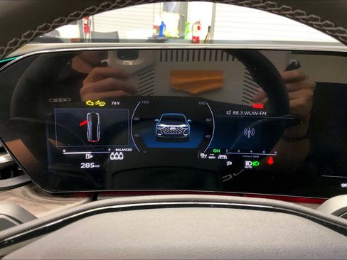 Certified 2025 Audi Q5 Premium w/ Convenience Package image 22