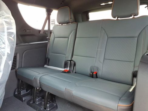 New 2026 GMC Yukon XL AT4 w/ AT4 Premium Plus Package AWD/4WD image 14