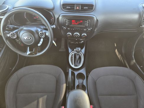 Used 2016 Kia Soul FWD image 26