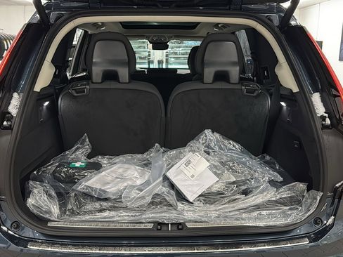 New 2026 Volvo XC90 T8 Plus w/ Protection Package Premier image 30