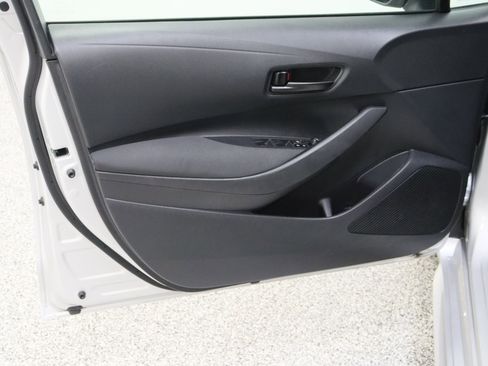 Used 2024 Toyota Corolla LE FWD image 12