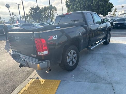 Used 2011 GMC Sierra 1500 SLT w/ SLT Convenience Package AWD/4WD image 23