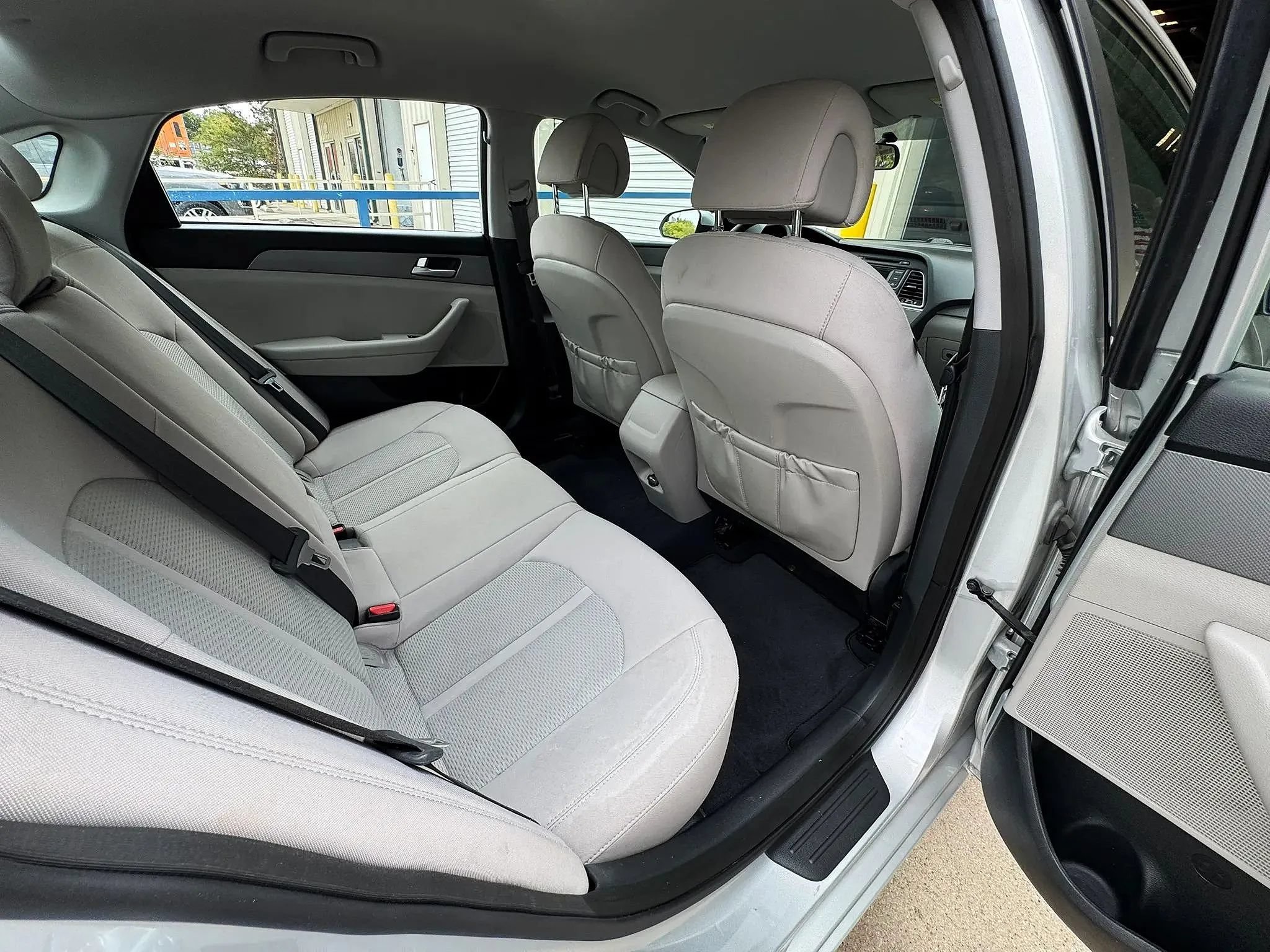 Used 2015 Hyundai Sonata SE FWD image 21