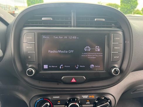 Used 2022 Kia Soul LX FWD image 14