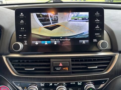 Used 2019 Honda Accord EX image 19