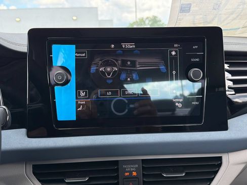 New 2026 Volkswagen Jetta SE FWD image 24