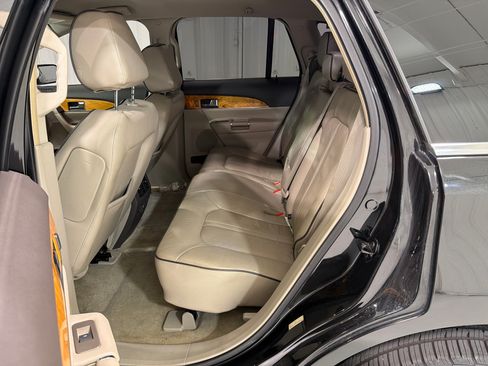 Used 2015 Lincoln MKX FWD w/ Equipment Group 101A image 11